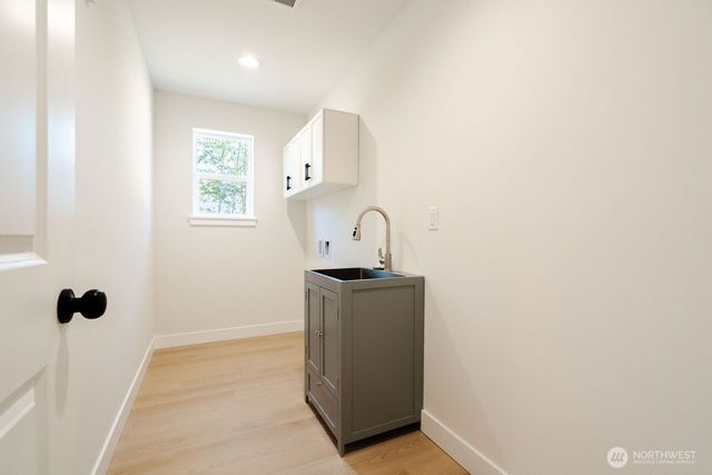 4392 Birch Bay Lynden Rd, Blaine, WA 98230