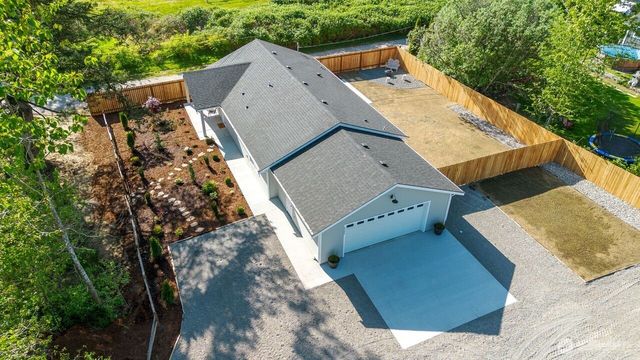 4392 Birch Bay Lynden Rd, Blaine, WA 98230
