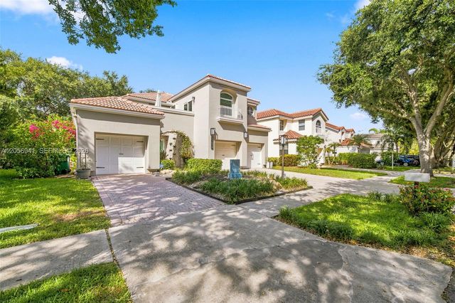 11070 Minneapolis Dr, Cooper City, FL 33026