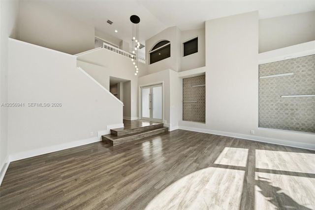 11070 Minneapolis Dr, Cooper City, FL 33026