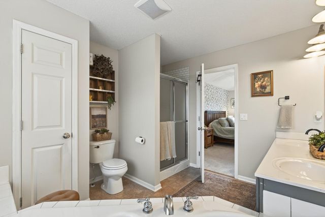 6698 Mackenzie Avenue NE, Albertville, MN 55301