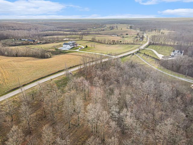 7850 W Lick Creek Rd, Primm Springs, TN 38476