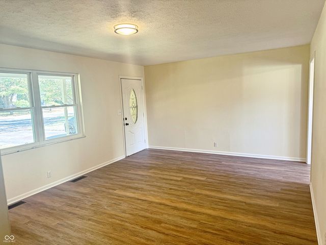 214 Corottoman Court, Avon, IN 46123