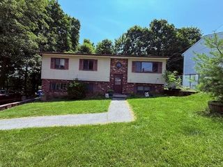 2 Mountain Avenue 1, Middletown, NY 10940