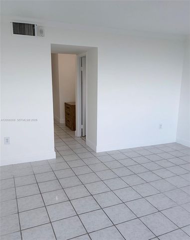 1780 NE 191st St 600-2, Miami, FL 33179