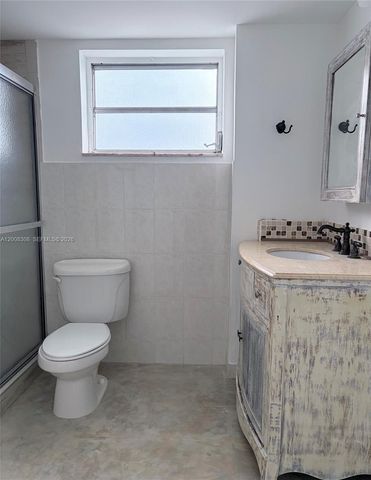 1780 NE 191st St 600-2, Miami, FL 33179