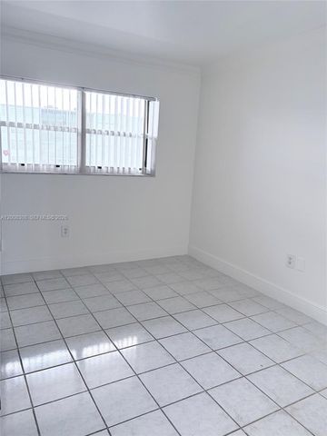 1780 NE 191st St 600-2, Miami, FL 33179