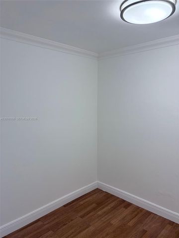 1780 NE 191st St 600-2, Miami, FL 33179