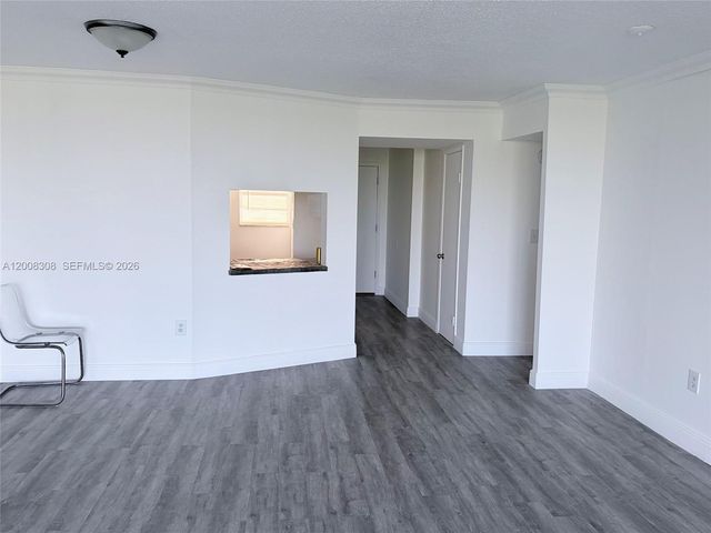 1780 NE 191st St 600-2, Miami, FL 33179