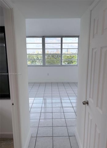 1780 NE 191st St 600-2, Miami, FL 33179