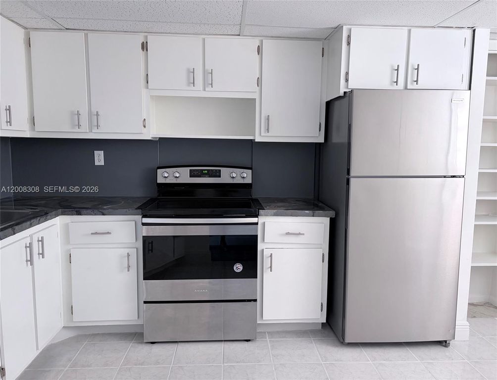 1780 NE 191st St 600-2, Miami, FL 33179