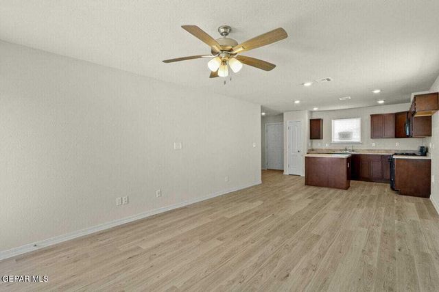 14257 Star Cactus Avenue, Horizon City, TX 79928