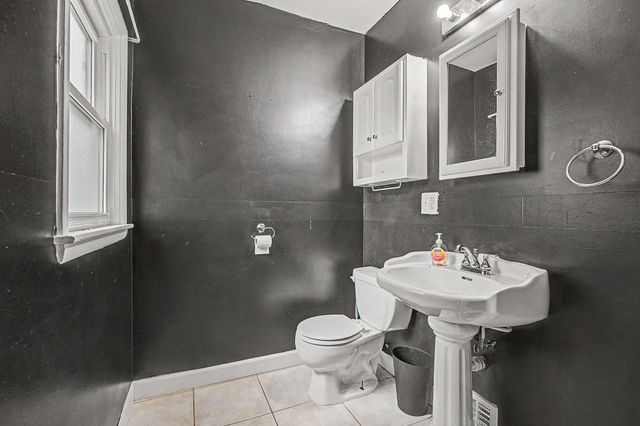 1008 Union, Jackson, MI 49203