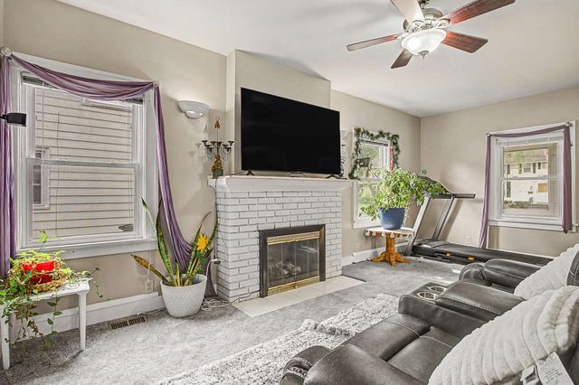 1008 Union, Jackson, MI 49203