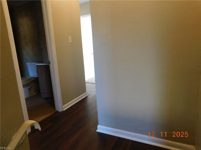 853 S Club House Rd Apt 7, Virginia Beach, VA 23452