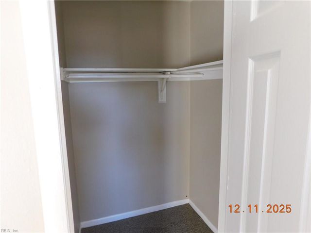 853 S Club House Rd Apt 7, Virginia Beach, VA 23452