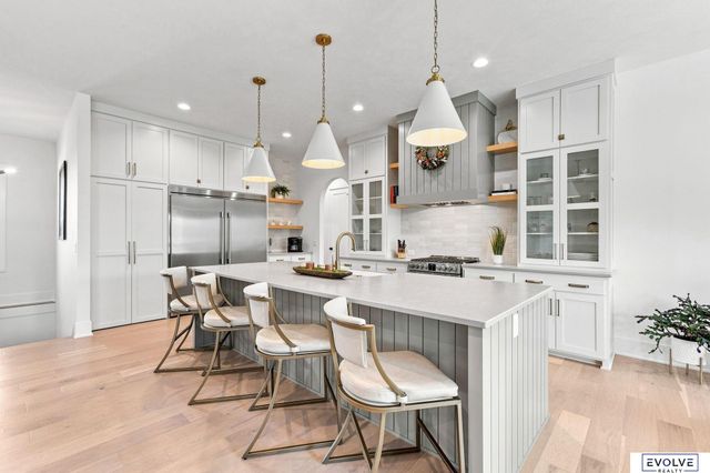 21315 E Street, Elkhorn, NE 68022