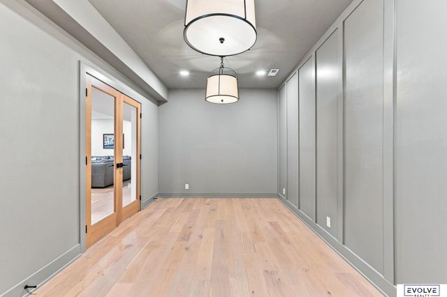 21315 E Street, Elkhorn, NE 68022