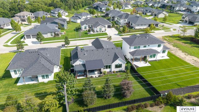 21315 E Street, Elkhorn, NE 68022
