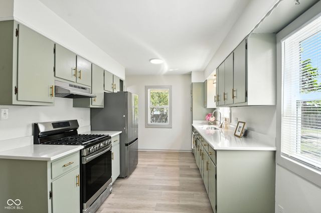 1321 S Edgecombe Avenue, Indianapolis, IN 46227