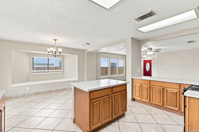 7807 Pecan Hts, San Antonio, TX 78244