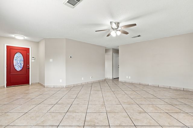 7807 Pecan Hts, San Antonio, TX 78244