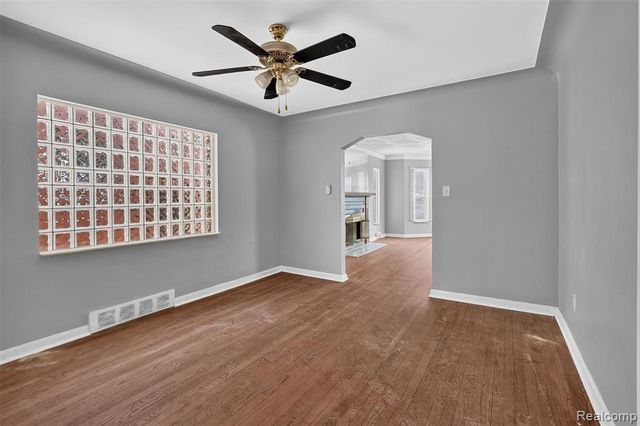 17159 Woodingham Drive, Detroit, MI 48221