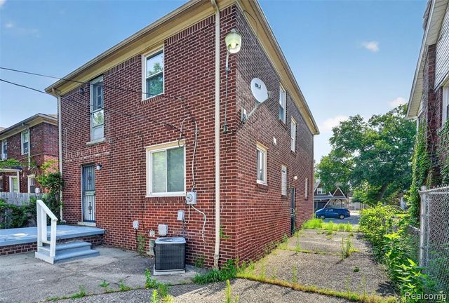 17159 Woodingham Drive, Detroit, MI 48221
