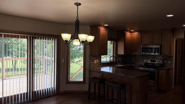2758 CHAR LA MAR DRIVE, Green Bay, WI 54311