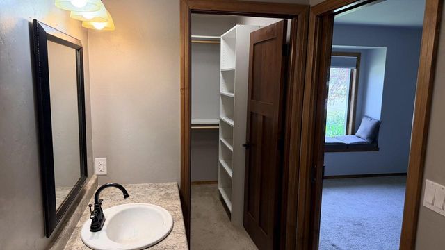 2758 CHAR LA MAR DRIVE, Green Bay, WI 54311