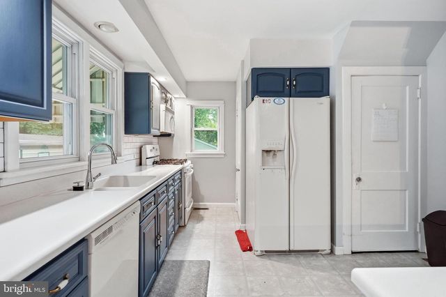 21 E WALNUT AVE, Haddon Township, NJ 08108