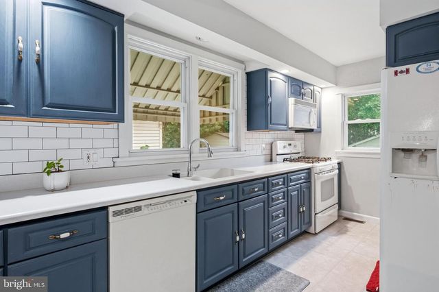 21 E WALNUT AVE, Haddon Township, NJ 08108