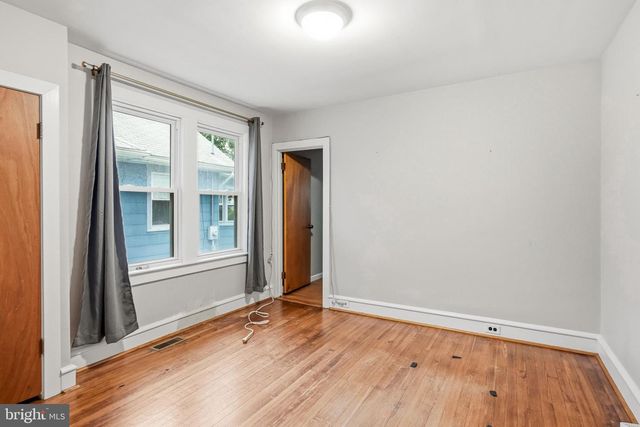 21 E WALNUT AVE, Haddon Township, NJ 08108