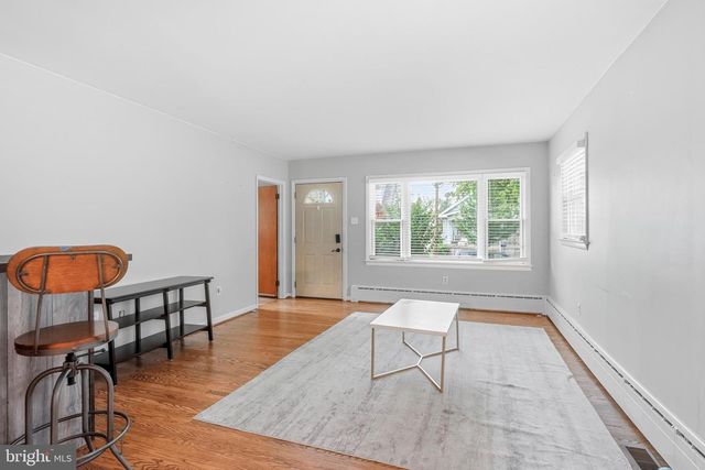 21 E WALNUT AVE, Haddon Township, NJ 08108