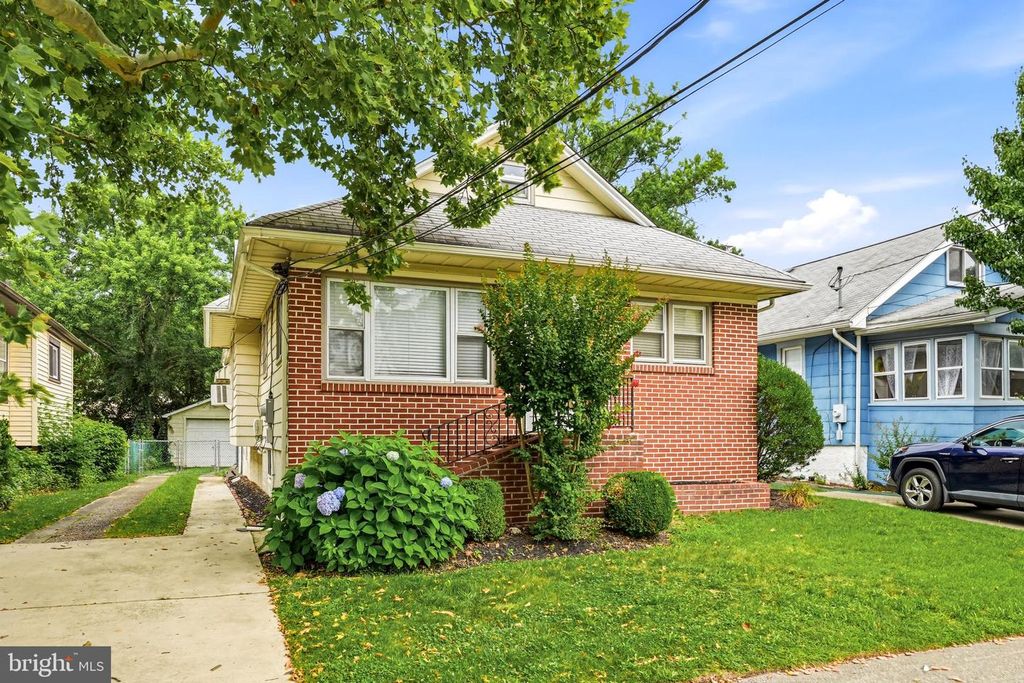 21 E WALNUT AVE, Haddon Township, NJ 08108