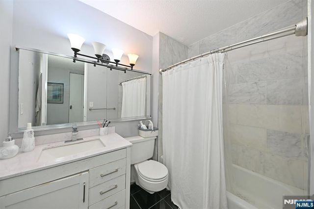 7002 Boulevard East 5E, Guttenberg, NJ 07093