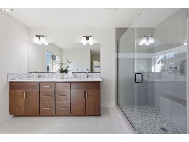 4118 Se 70TH Ave, Hillsboro, OR 97123