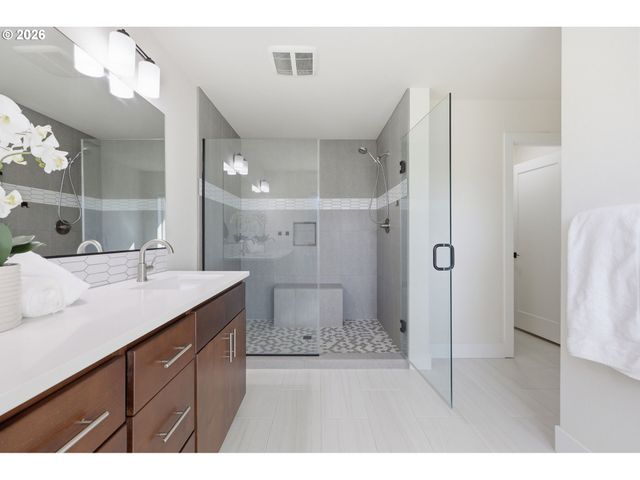 4118 Se 70TH Ave, Hillsboro, OR 97123