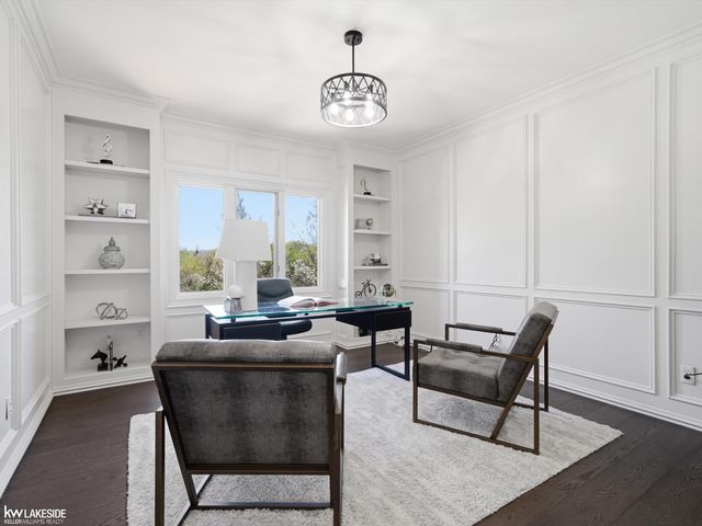 1112 Canyon Creek Drive, Rochester Hills, MI 48306
