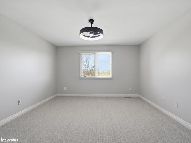1112 Canyon Creek Drive, Rochester Hills, MI 48306