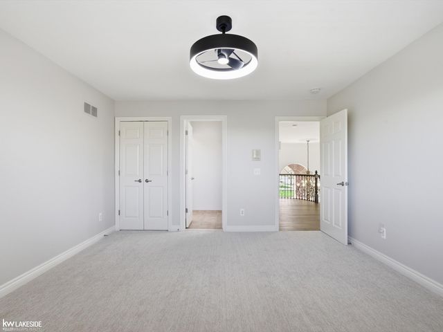 1112 Canyon Creek Drive, Rochester Hills, MI 48306