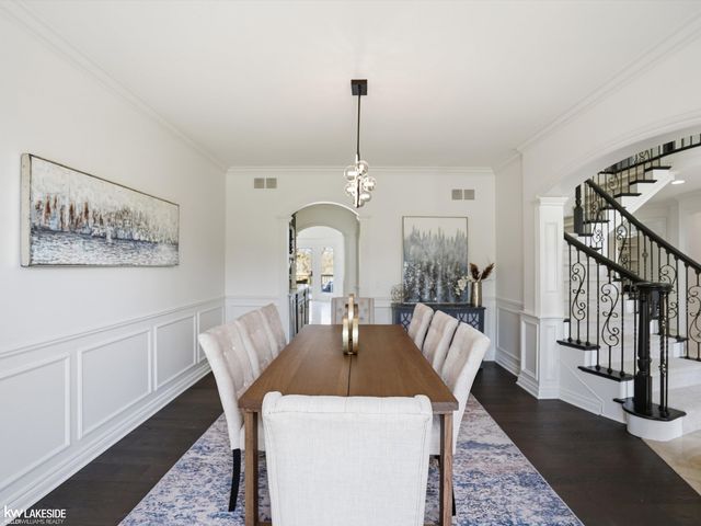 1112 Canyon Creek Drive, Rochester Hills, MI 48306