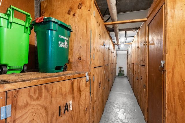 10 Jamaicaway 8, Boston, MA 02130