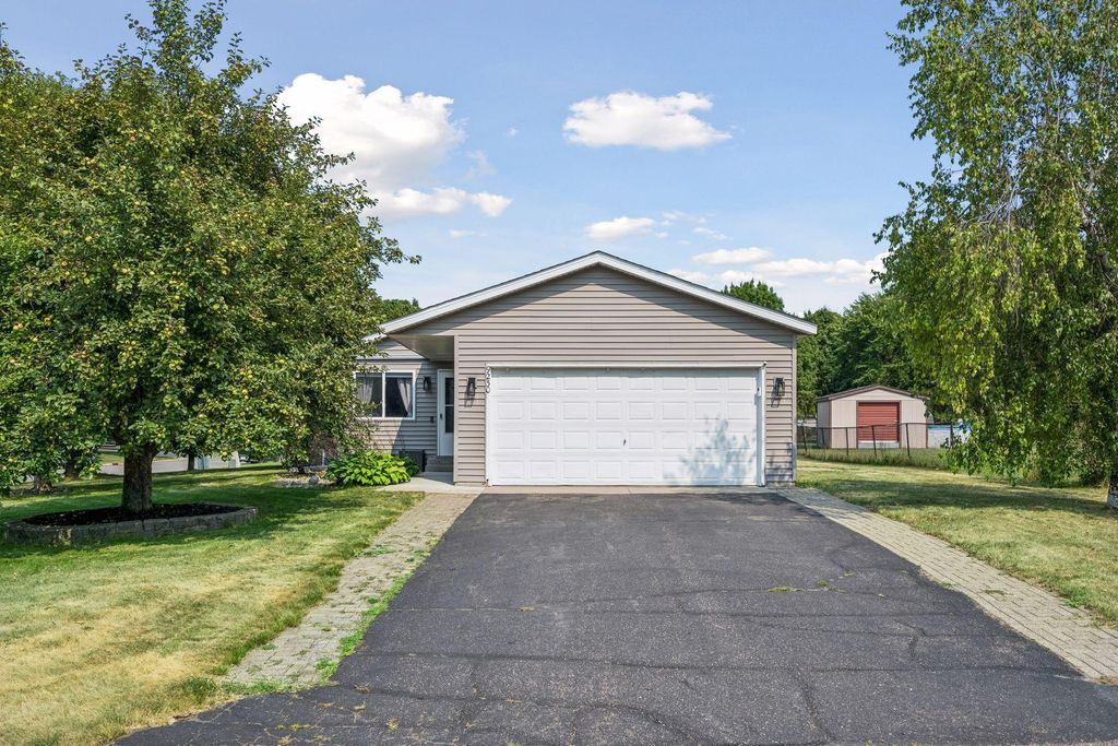 9230 Widgeon Lane, Monticello, MN 55362