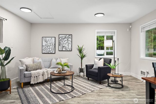 3410 NW Morgan Lane, Bremerton, WA 98312