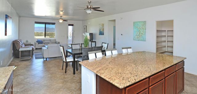 9505 S Quiet Dove Drive, Tucson, AZ 85747