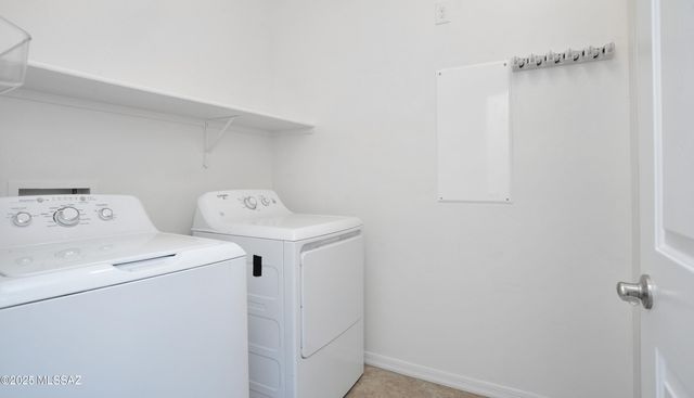 9505 S Quiet Dove Drive, Tucson, AZ 85747