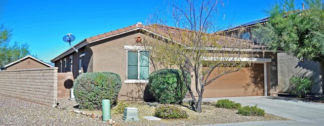 9505 S Quiet Dove Drive, Tucson, AZ 85747