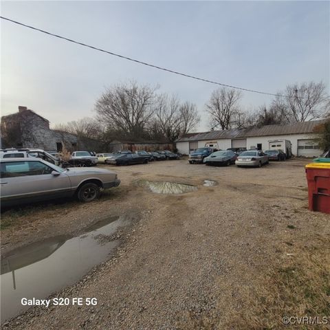 124 S Chappell St, Petersburg, VA 23803
