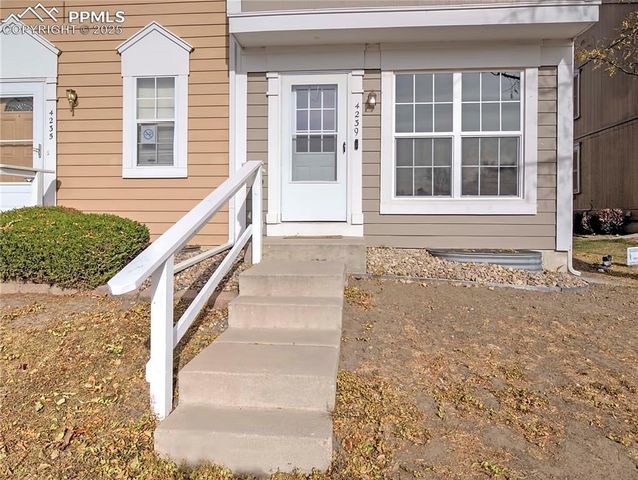 4239 Charleston Drive, Colorado Springs, CO 80916